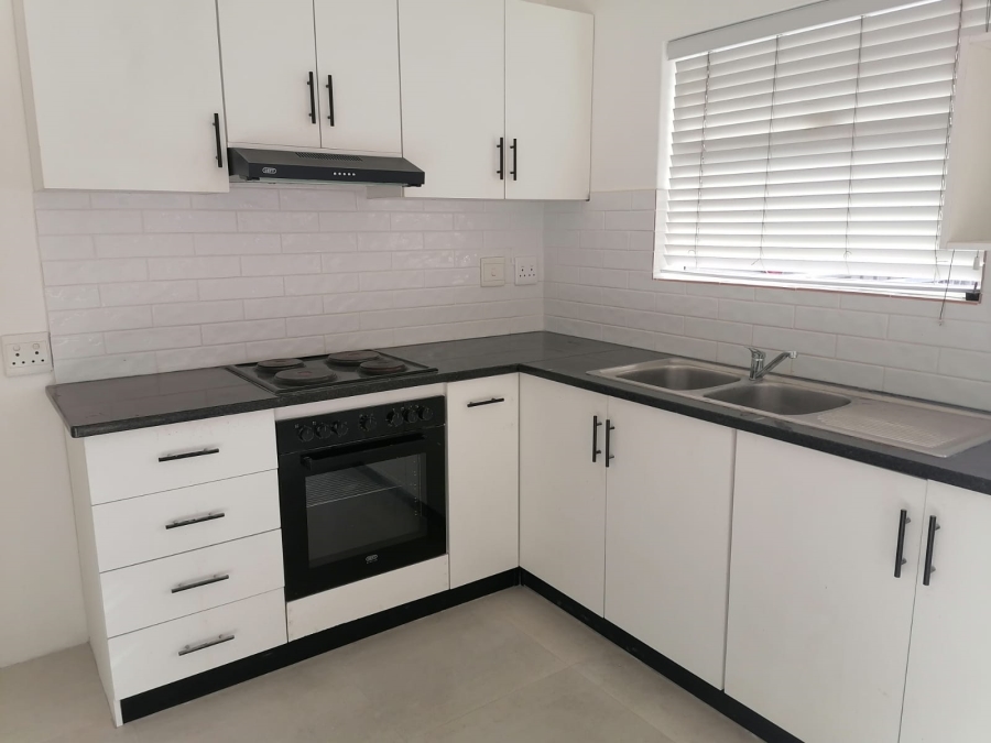2 Bedroom Property for Sale in Wetton Western Cape